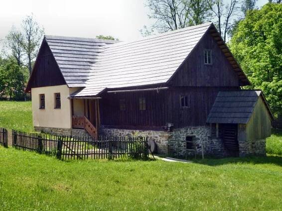 Soubor:Spisska Lubovna 075.jpg – Wikipedie