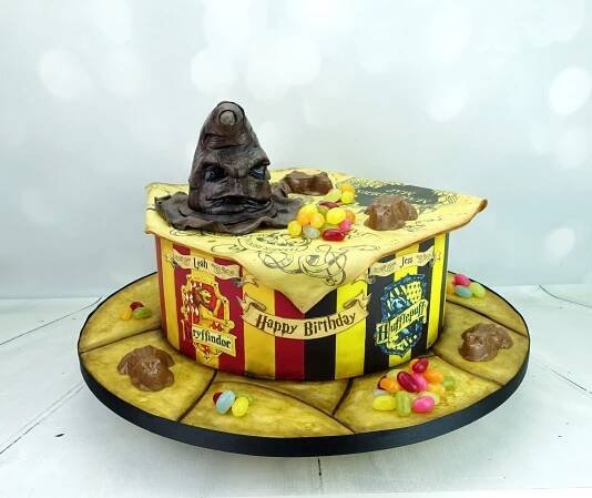 Harry potter houses cake