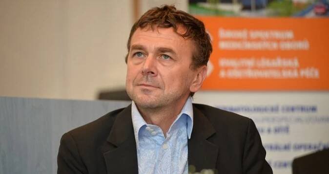 Uhlobaron Tykač nabízí Česku elektřinu za předválečnou cenu. Má jí pro milion domácností
