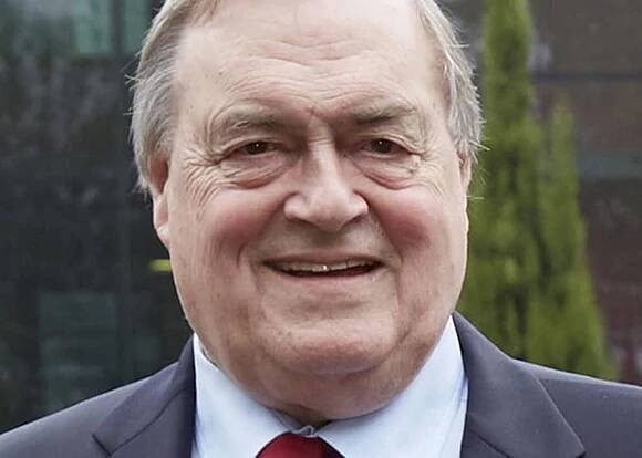 Skelmersdale welcomes Lord John Prescott