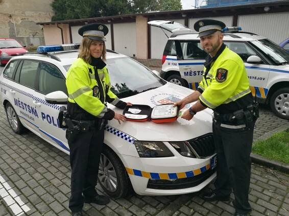 Městská policie Prostějov pořídila dva nové defibrilátory - Prostějov