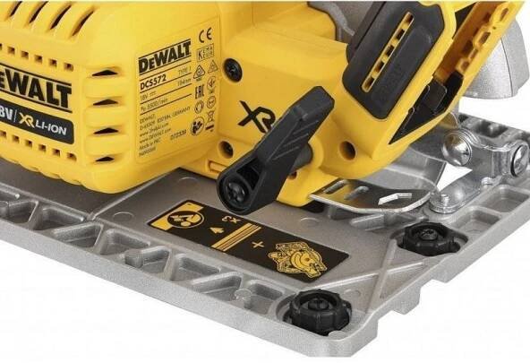 DeWALT DCS572NT