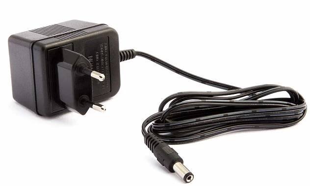Napájecí adaptér 15V / 100 mA