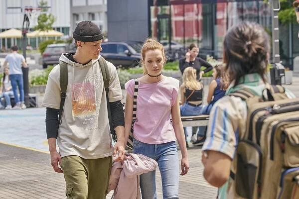 Pan profesor - Z filmu - Adam Vohánka, Denisa Biskupová