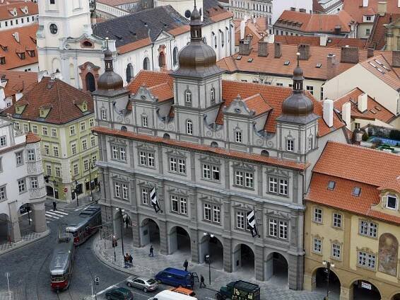 Malostranská beseda oslavila 150 let. O původní budově se psalo už roku 1407