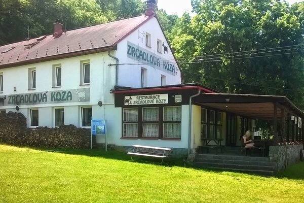 Restaurace Zrcadlová koza foto 1
