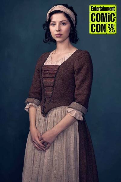 Hermione Corfield as Julia Moriston in Blood of my Blood Season 1 