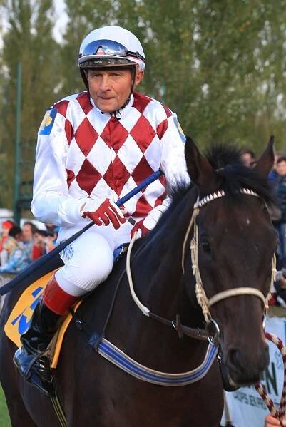 Váňa a Velká pardubická - 6 - GALERIE: Josef Váňa a rekordní triumf (4/8)