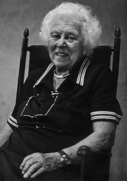 Laura Gilpin, 1977