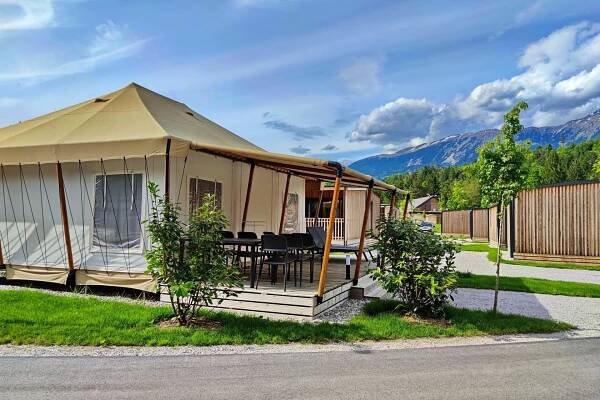 Glamping | River Camping Bled