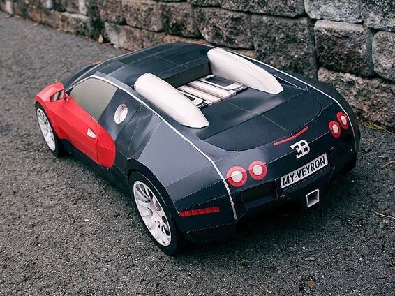 Bugatti Veyron Papercraft Supercar