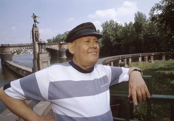 Herec Karel Augusta před kamerou ztvárnil desítky rolí. 