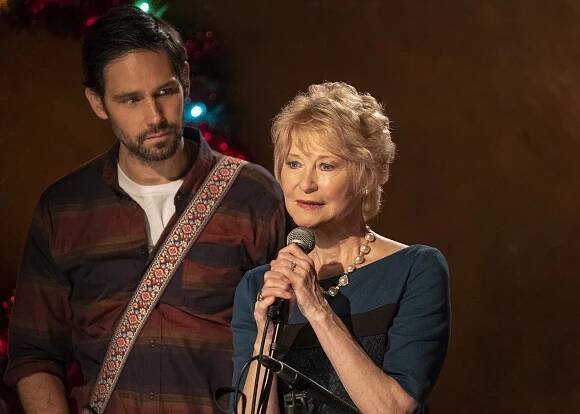 Splněné vánoční přání - Z filmu - David Clayton Rogers, Dee Wallace
