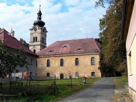Nové Město pod Smrkem, kostel... - Kostel