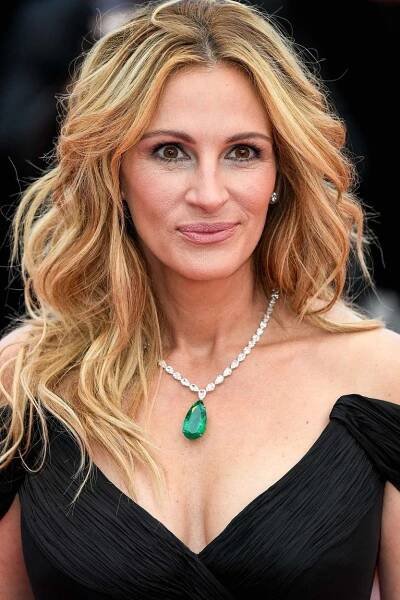 Julia Roberts slaví 49. narozeniny, ale snad vůbec nestárne! Jak to dělá?