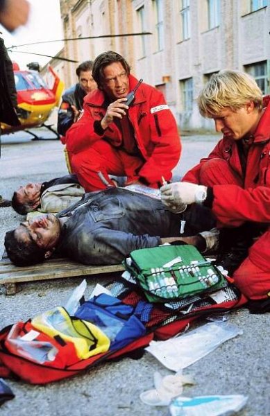 Medicopter 117 - Chybná opatření (S02E06) (1999)