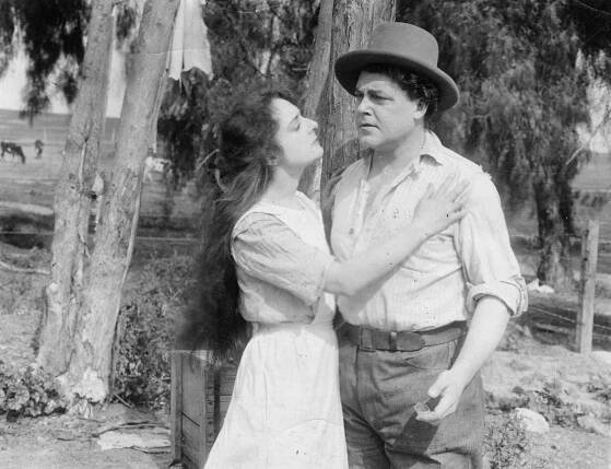 A Man of Sorrow - Z filmu - William Farnum