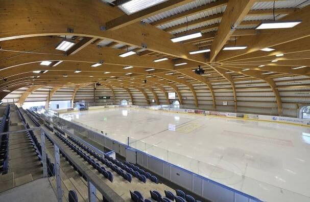 Zimní stadion v Jičíně – Skupina VCES