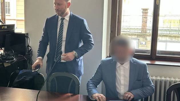 Hrůza na Plzeňsku a Domažlicku. Otec měl roky znásilňovat vlastní dcerku