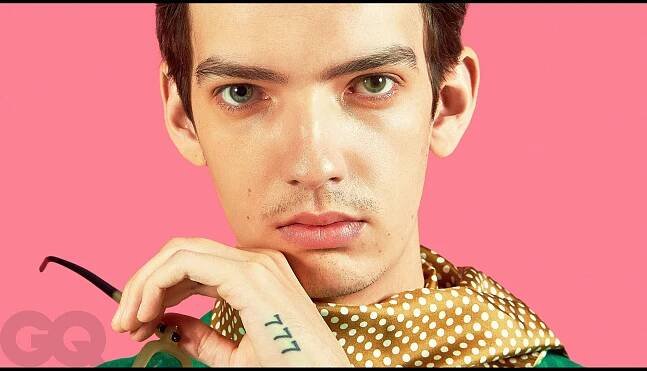 Kodi Smit-McPhee Is Here Now
