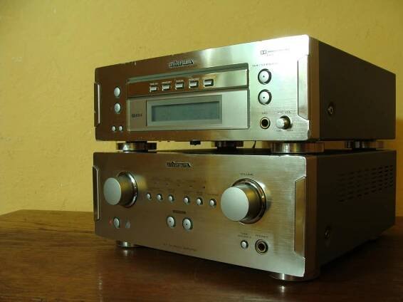 Universum Tuner T 4005 + Amplifier VTC-CD 4005 Quelle - TV, audio, video