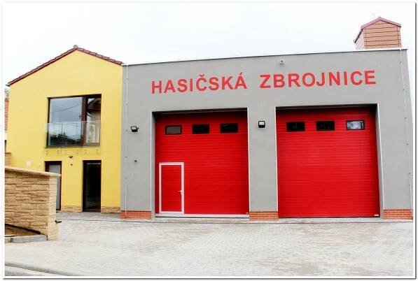 Velehradští hasiči si splnili svůj sen. Otevřeli novou zbrojnici