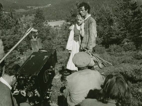 Mai Zetterling, Alf Kjellin - Po rose přijde déšť - Z natáčení