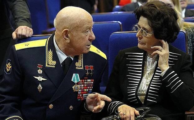 Gagarinova manželka a vdova: Nevěru kosmonauta neváhala ztrestat. A jak vychovala dcery?