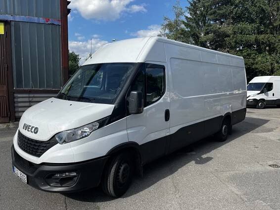Dodávka Iveco Daily L4H2 (Jihlava) k zapůjčení za 1600 Kč/den v půjčovně Vertarum s.r.o. | Půjčím.to
