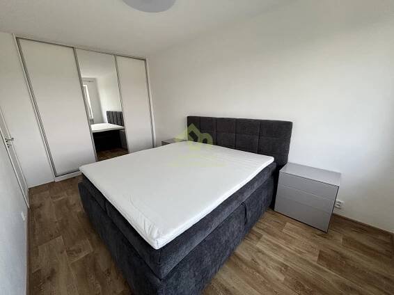 PRONAJATO!!! Plzeň-Skvrňany, pronájem luxusního bytu 2+1 s lodžií. - Reality Fastová