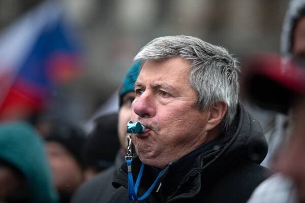 Děkan Ševčík se po demonstraci pokusil dostat do Národního muzea, VŠE se to nelíbí