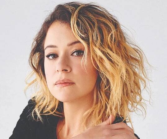 Tatiana Maslany Biography - Facts, Childhood, Family Life & Achievements