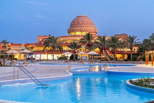 Bazén v ubytovaní Malikia Resort Abu Dabbab alebo v jeho blízkosti