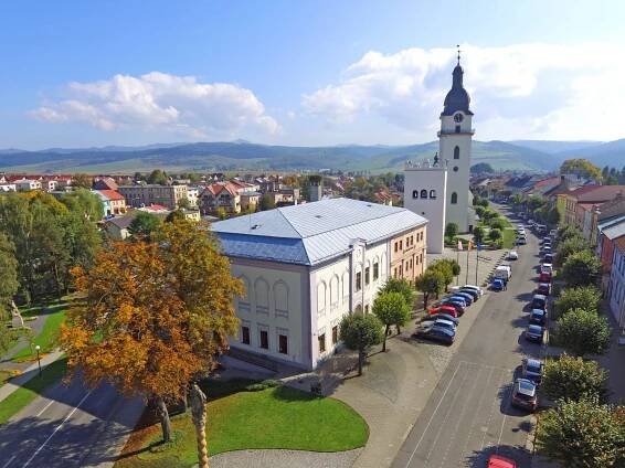 Mesto chce vydať novú farebnú knihu – Mesto Spišská Belá