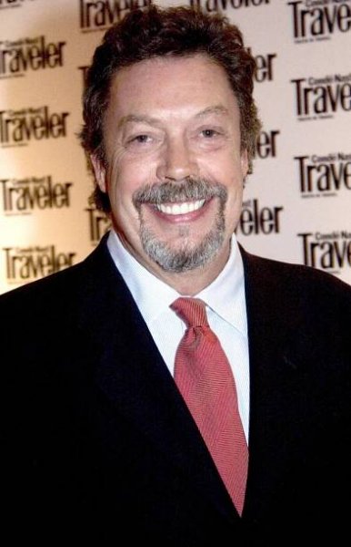 Hollywoodský herec Tim Curry zářil v roli recepčního ze Sám doma. Mrtvice v roce 2012 jej ale změnila k nepoznání