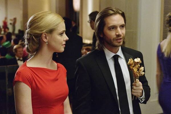 12 opic - Čečensko - Z filmu - Amanda Schull, Aaron Stanford