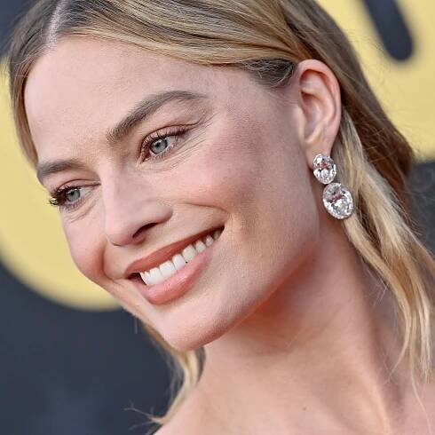 Margot Robbie Wore Her Most Barbie-Inspired Manicure Yet to the Critics' Choice Awards — See Photos