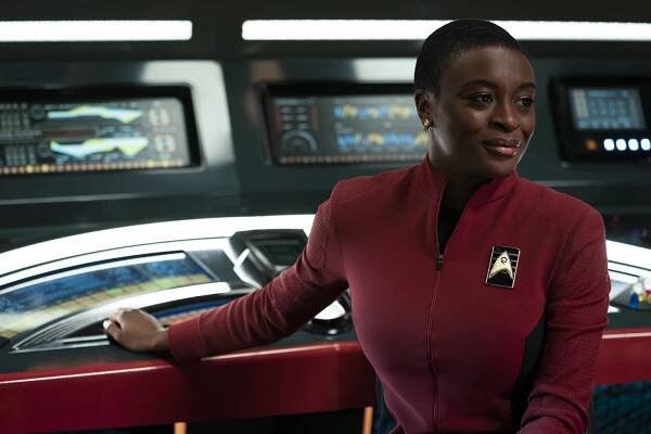Katalog seriálů (SkyShowtime): Star Trek: Podivné nové světy (Star Trek: Strange New Words)