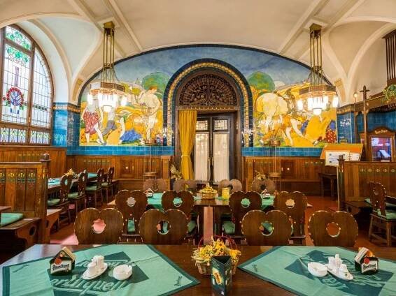Plzeňská restaurace Obecní dům Praha | Apetee