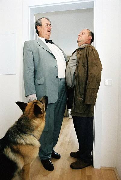 Komisař Rex - Nenávist k hezkým blondýnám (S08E09) (2002)