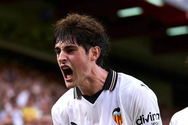 Transfer news LIVE: Spurs COMPLETE Xavi Simons hijack, Liverpool's HUGE Isak bid | The Sun