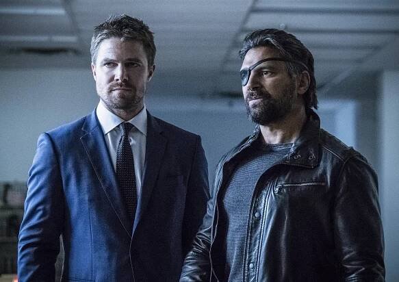Stephen Amell, Manu Bennett - Arrow - Deathstroke se vrací - Z filmu