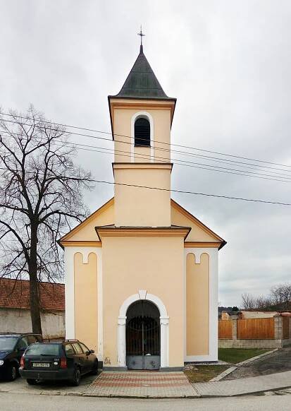 Soubor:Mokré (Litvínovice), chapel (02).jpg – Wikipedie