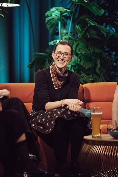 Karlsplatz - Talk und Tumult mit Eva Karl Faltermeier - Z filmu - Martina Schwarzmann