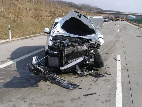 Nehoda čtyř aut u Litomyšle zablokovala silnici I/35