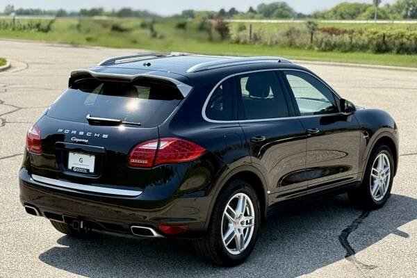 No Reserve: 2014 Porsche Cayenne Diesel Platinum Edition