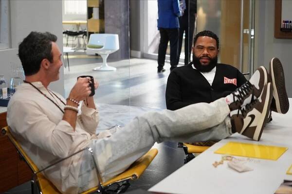 Reid Scott, Anthony Anderson - Black-ish - Sneakers by the Dozen - Z natáčení