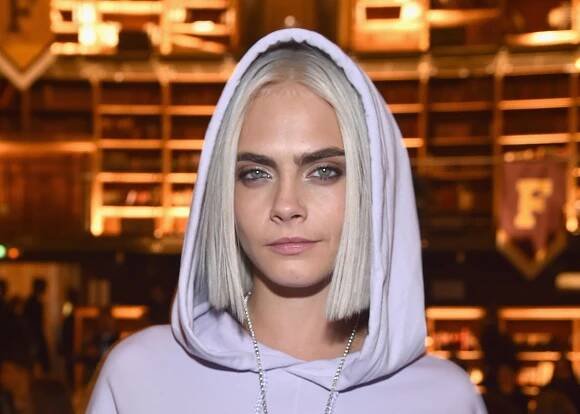 Cara Delevingne je nakrátko!