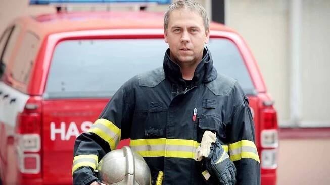 Diskuse: Zachránil několik životů. Velitel se musí rozhodovat chladnokrevně, říká hasič