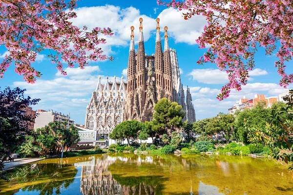 How to Buy Tickets to La Sagrada Família